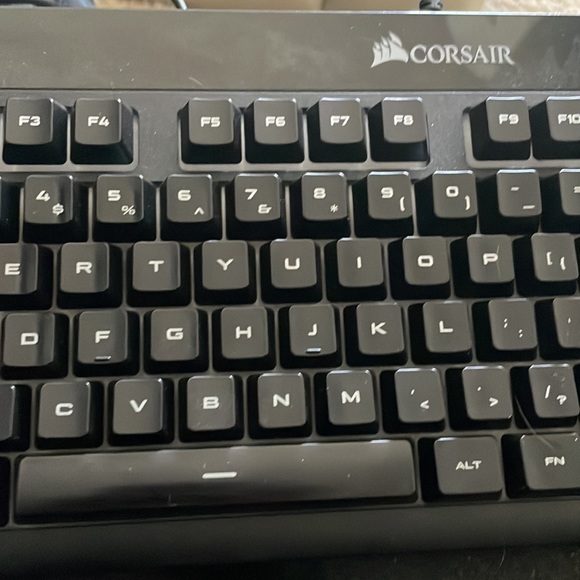 Corsair K55 RGB Wired Gaming Keyboard With G-Keys, MFTEK RGB Wired Gaming Mouse - Picture 7 of 11